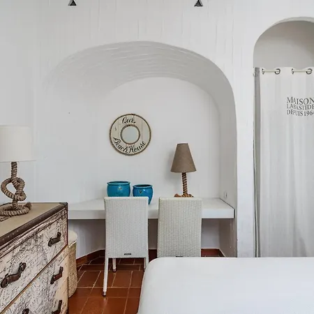 Casa 14 * Кастиадас